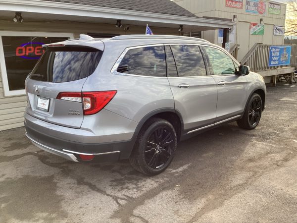 2019 Honda Pilot ELITE - Image 3